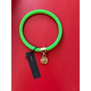 Marc by Marc Jacobs Toucan Green Silicon Bracelet With Gold Charm One Size